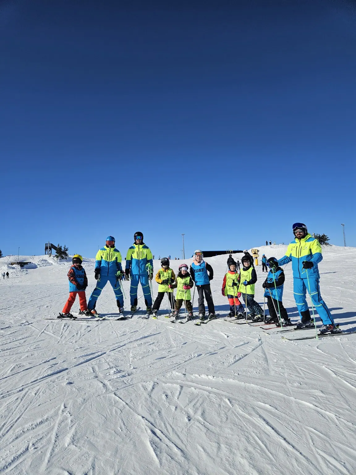 Naš tim na stazi — Ski škola Ice Jahorina